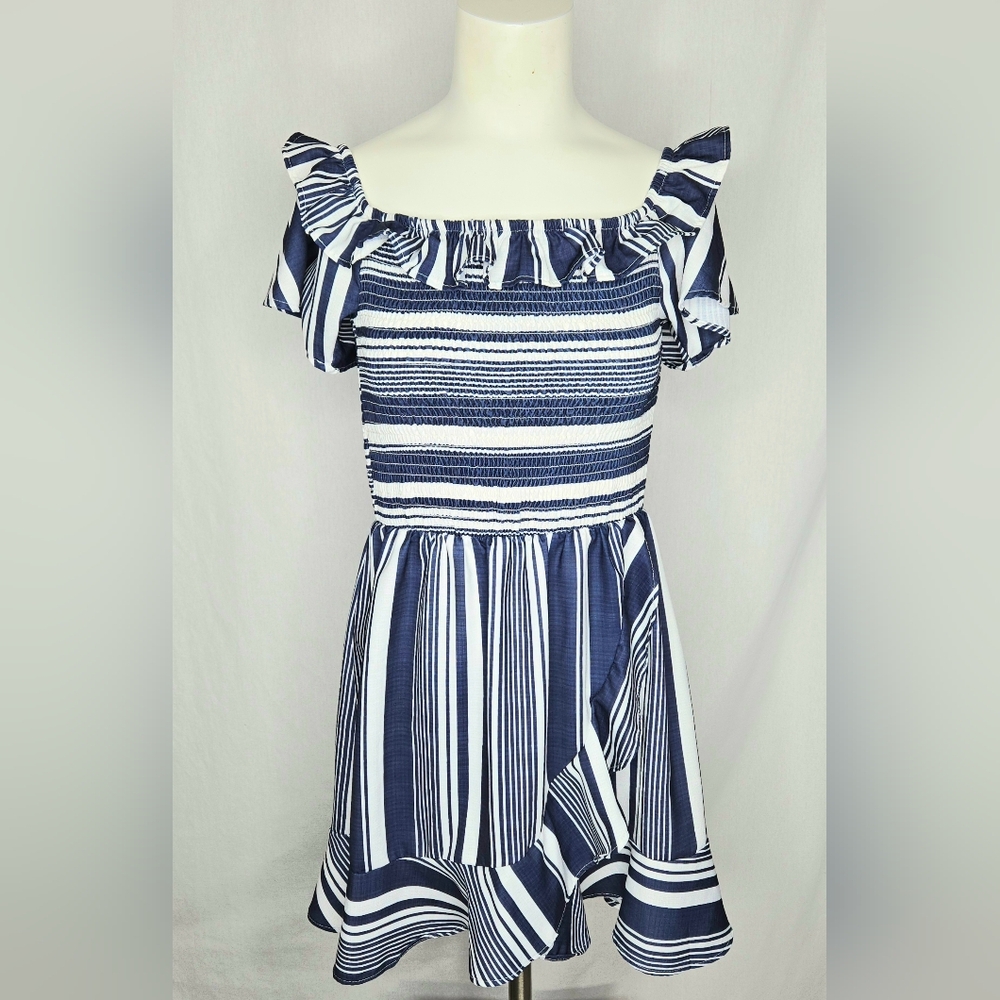 ​IRIS Blue & White Striped Smocked Off-Shoulder‎ Mini Dress Size S NWOT